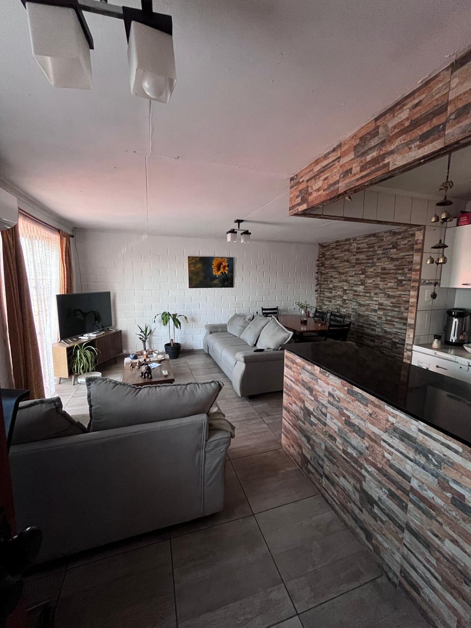 9fd49275-7b5f-4e88-9f61-0ebaefe48460