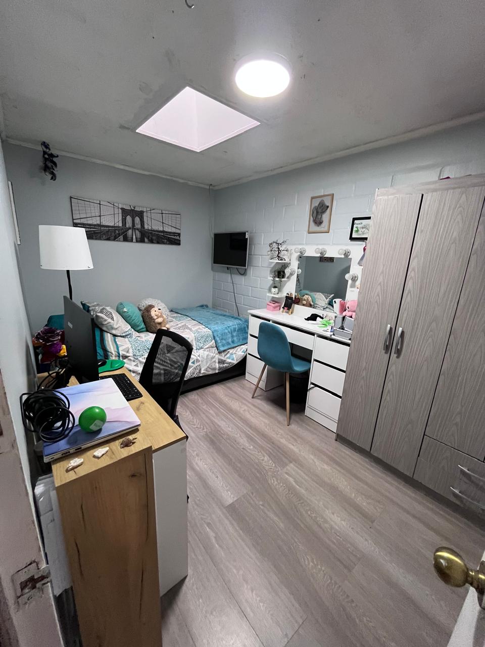 ab37727b-1466-4b95-9d16-598b5023df8a