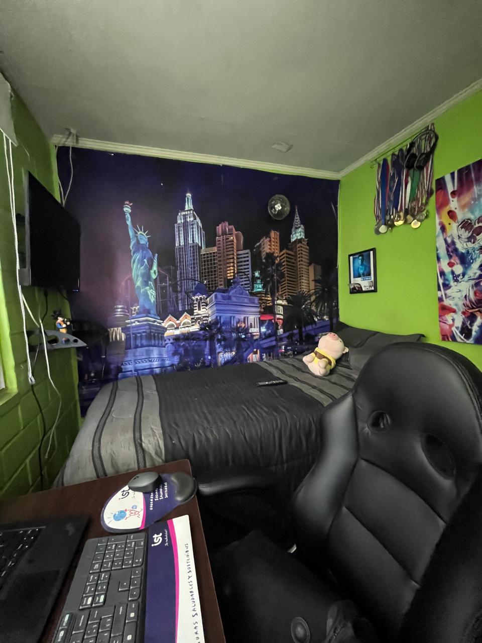 e673d77b-e2c1-4e53-bf58-6174bf52c995